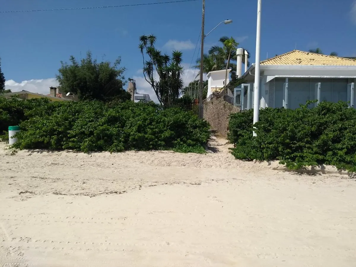 Apto Na Praia De 1 Dormitorio Com Vista Pro Mar A Poucos Passos Da Areia Florianopolis 0*,  Brazil