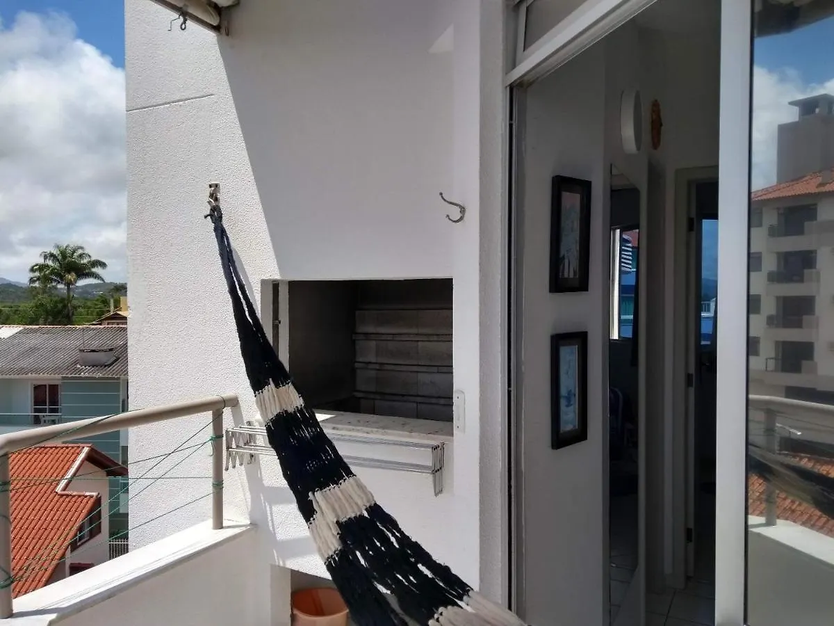 Florianópolis Apto Na Praia De 1 Dormitorio Com Vista Pro Mar A Poucos Passos Da Areia דירה