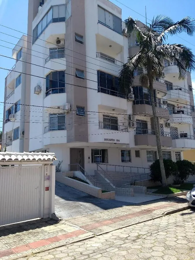 Apto Na Praia De 1 Dormitorio Com Vista Pro Mar A Poucos Passos Da Areia Florianopolis 0*,